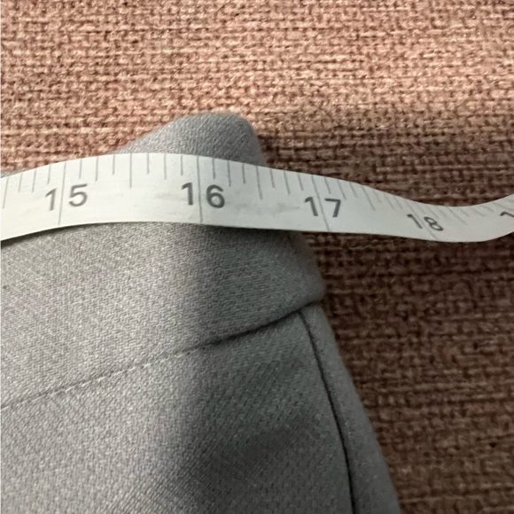 Talbot Hampshire Cropped Pant in Grey size 10P - Picture 5 of 12